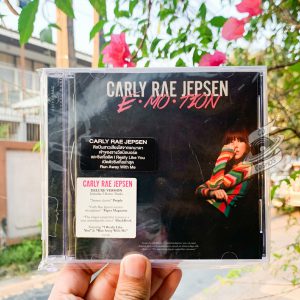 Carly Rae Jepsen - E•MO•TION