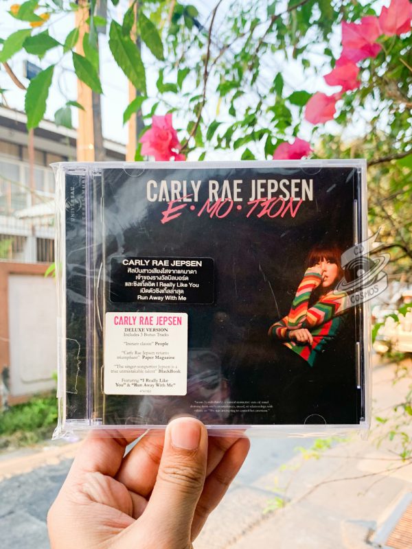 Carly Rae Jepsen - E•MO•TION