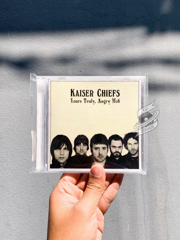 Kaiser Chiefs - Yours Truly Angry Mob