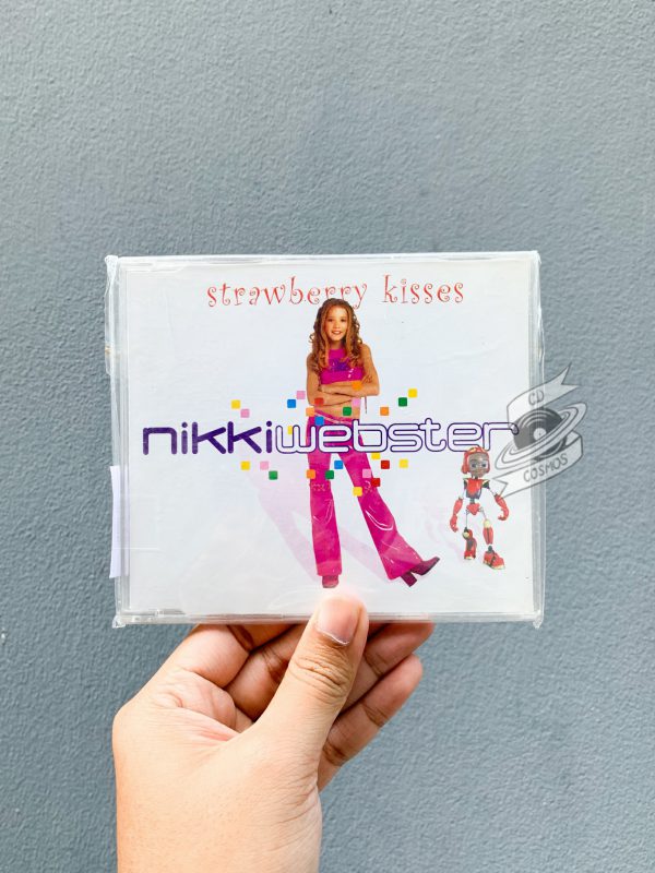 Nikki Webster - Strawberry Kisses