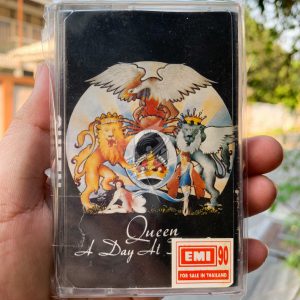 Queen - A Day At The Races