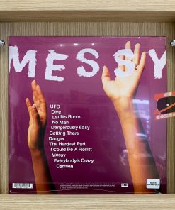 Olivia Dean – Messy