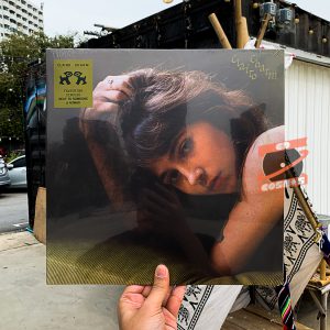 Clairo – Charm