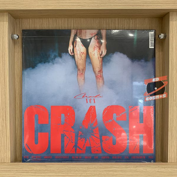 Charli XCX – Crash
