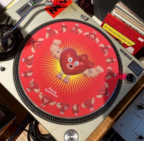 Partyfunction - Strong Heart Strong Feeling (Slipmat)