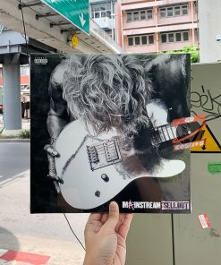 Machine Gun Kelly - Mainstream Sellout