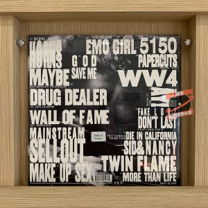 Machine Gun Kelly - Mainstream Sellout