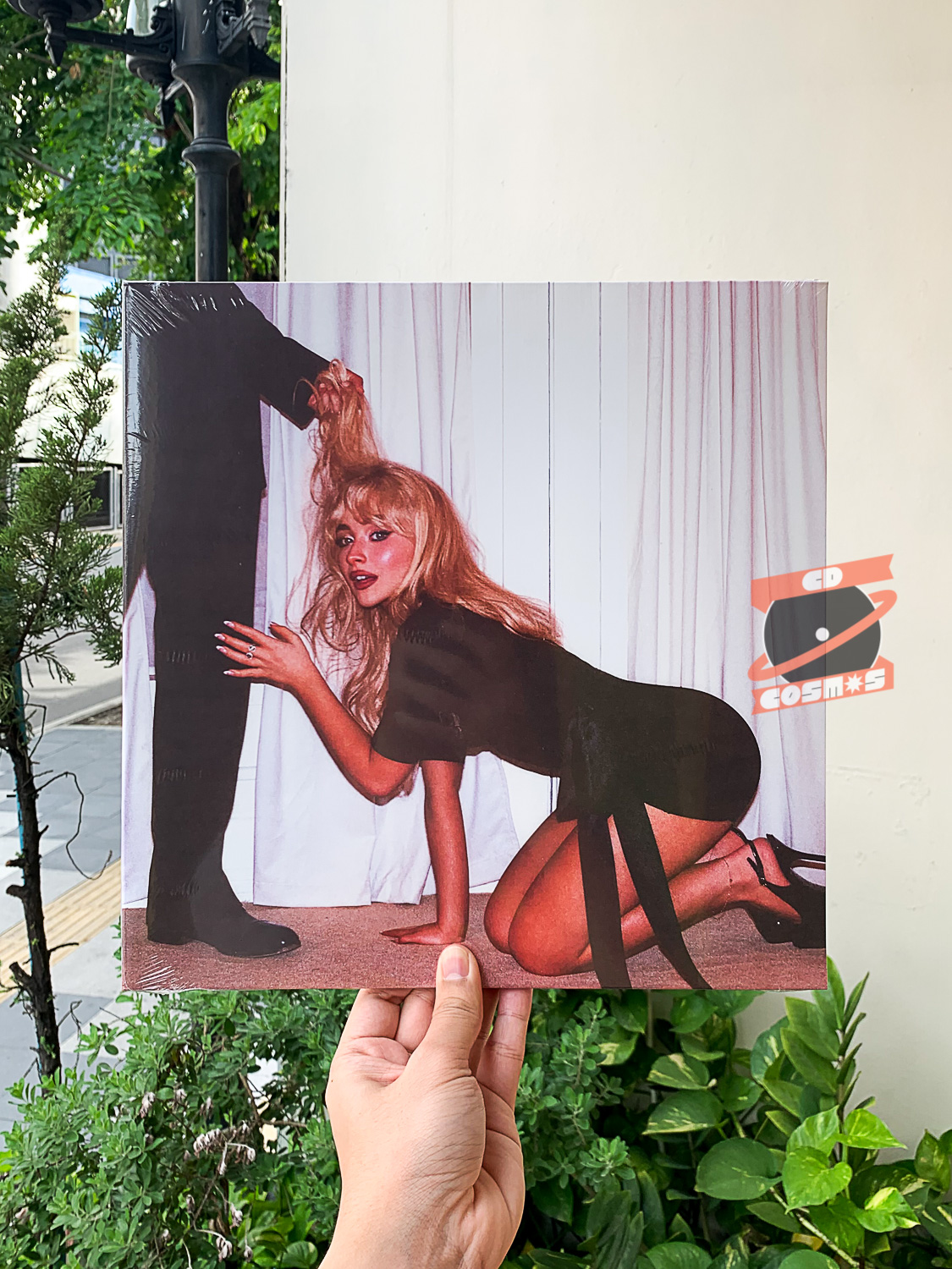 Sabrina Carpenter – Man's Best Friend (Opaque Light Blue)