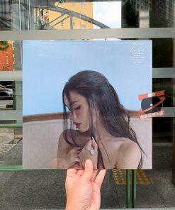 Madison Beer – Locket